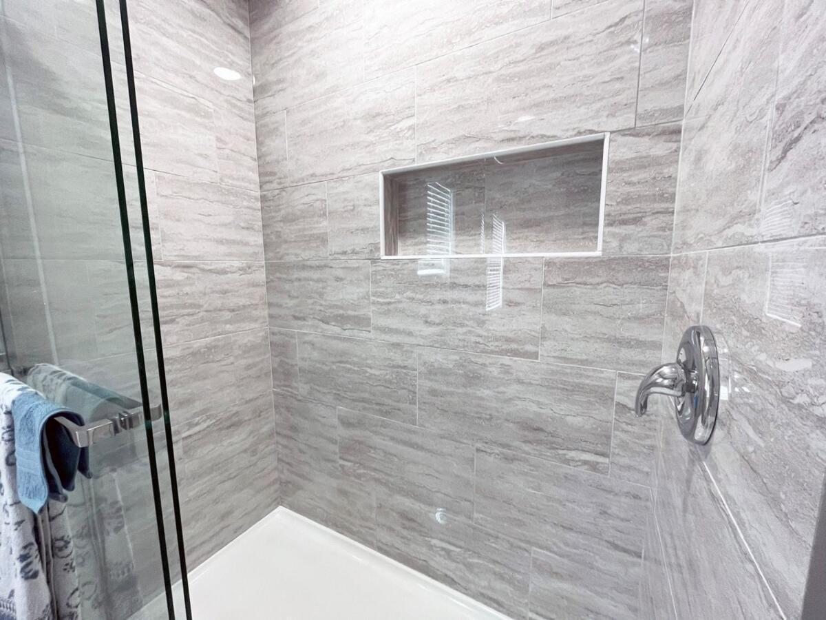 Beautiful Cozy New Build Home - Pet Friendly South Euclid Ngoại thất bức ảnh